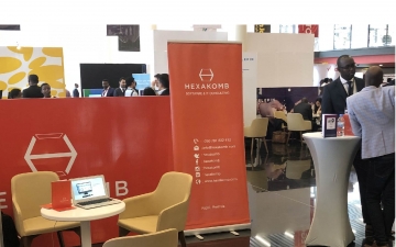 Hexakomb Office/ Expo Branding